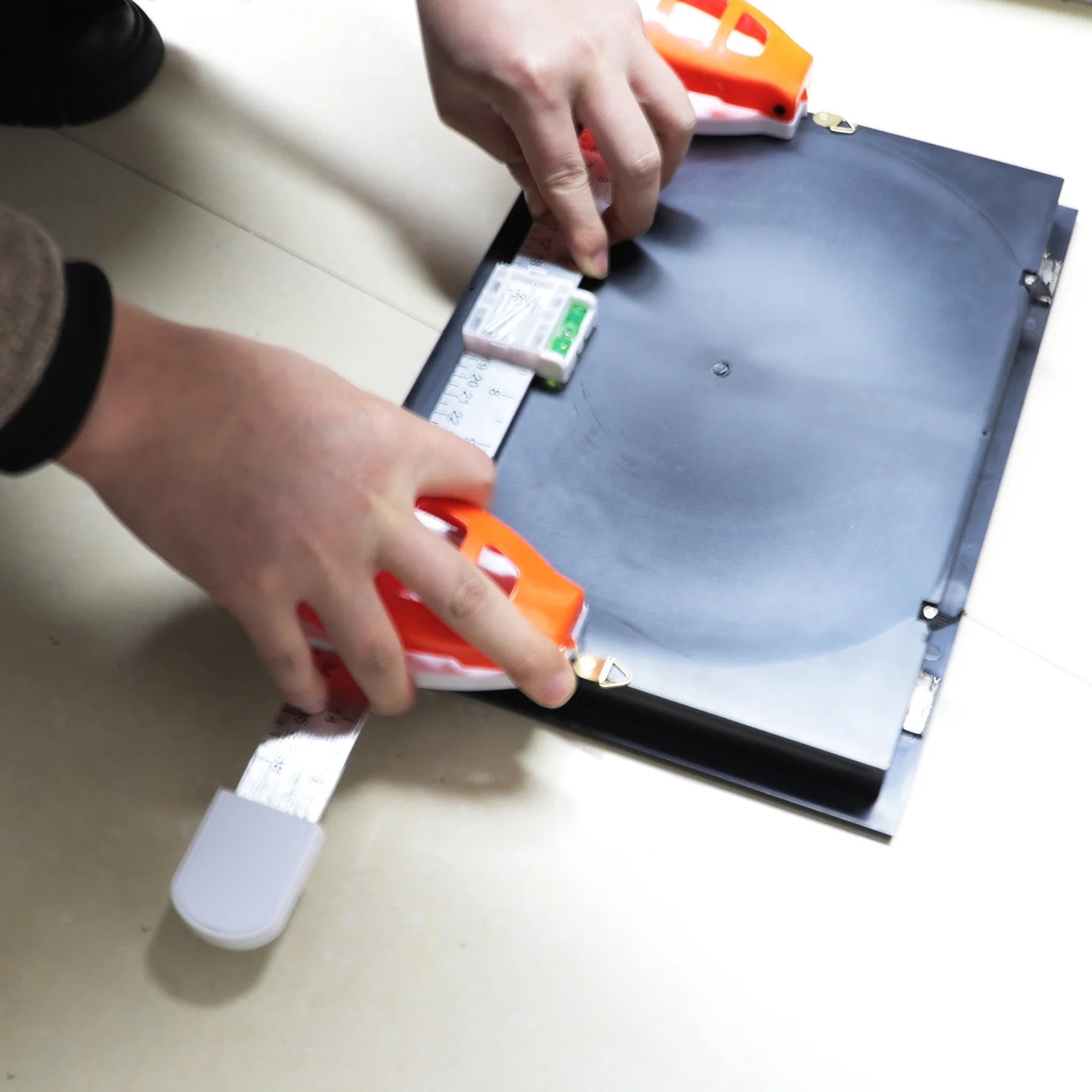 Mroace All-in-One Measuring & Leveling Picture Hanging Tool